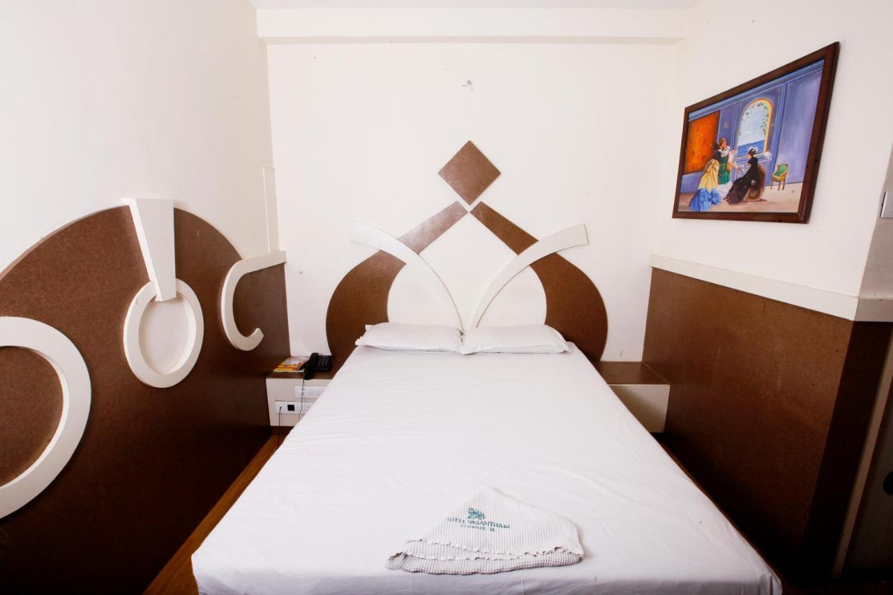 Hotel Vasantham Coimbatore Zewnętrze zdjęcie